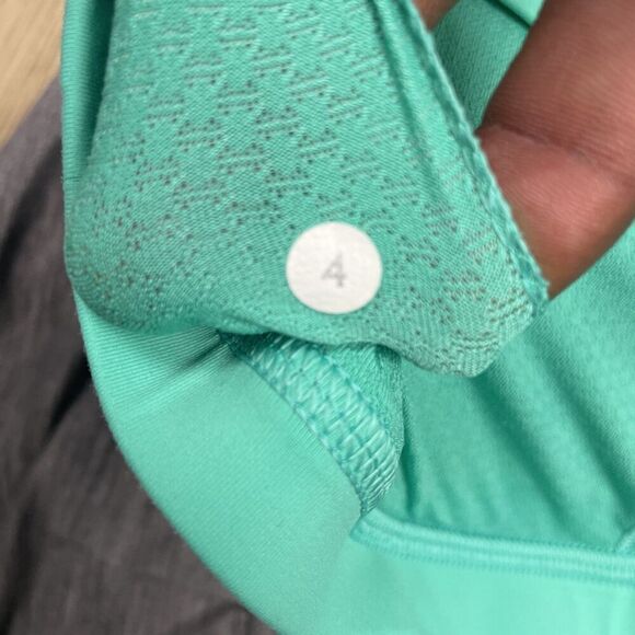 Lululemon Tank Top Womens 4 Gray Aqua Power Y Back Built In Bra Athletic Yoga - Picture 5 of 6